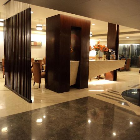 เดอะ มิวส์ ซาโรวาร์ พอร์ทิโก้ Hotel นิวเดลี ภายนอก รูปภาพ