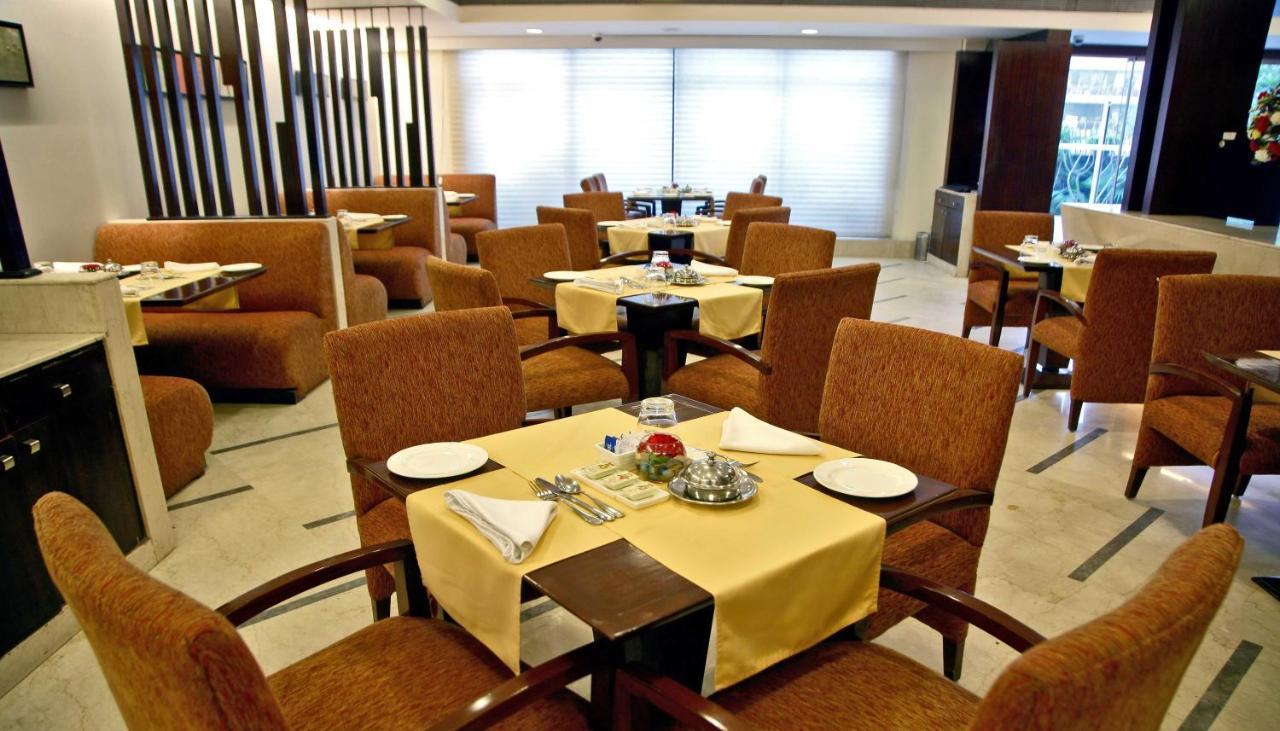 เดอะ มิวส์ ซาโรวาร์ พอร์ทิโก้ Hotel นิวเดลี ภายนอก รูปภาพ