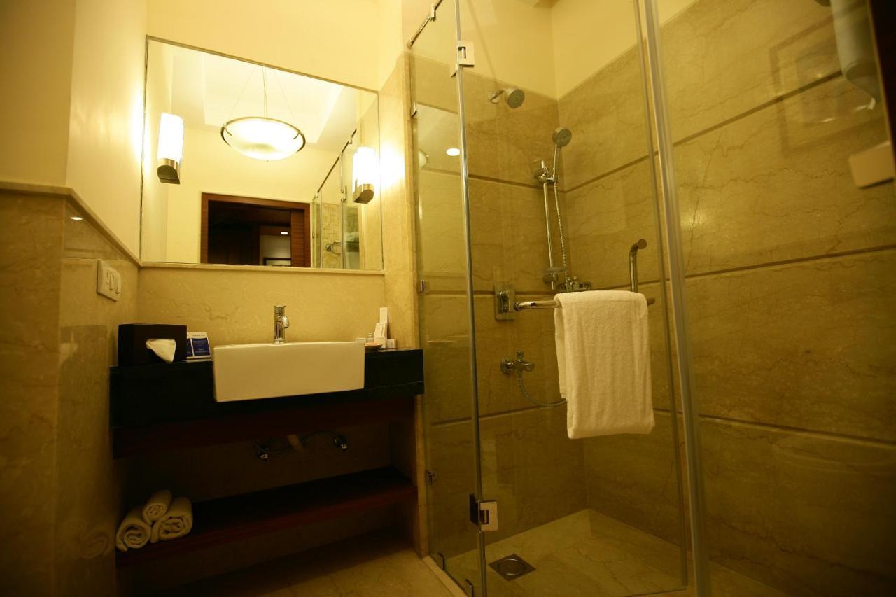 เดอะ มิวส์ ซาโรวาร์ พอร์ทิโก้ Hotel นิวเดลี ภายนอก รูปภาพ