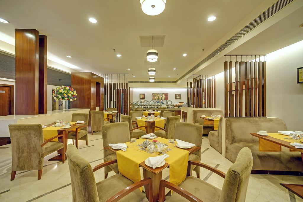 เดอะ มิวส์ ซาโรวาร์ พอร์ทิโก้ Hotel นิวเดลี ภายนอก รูปภาพ