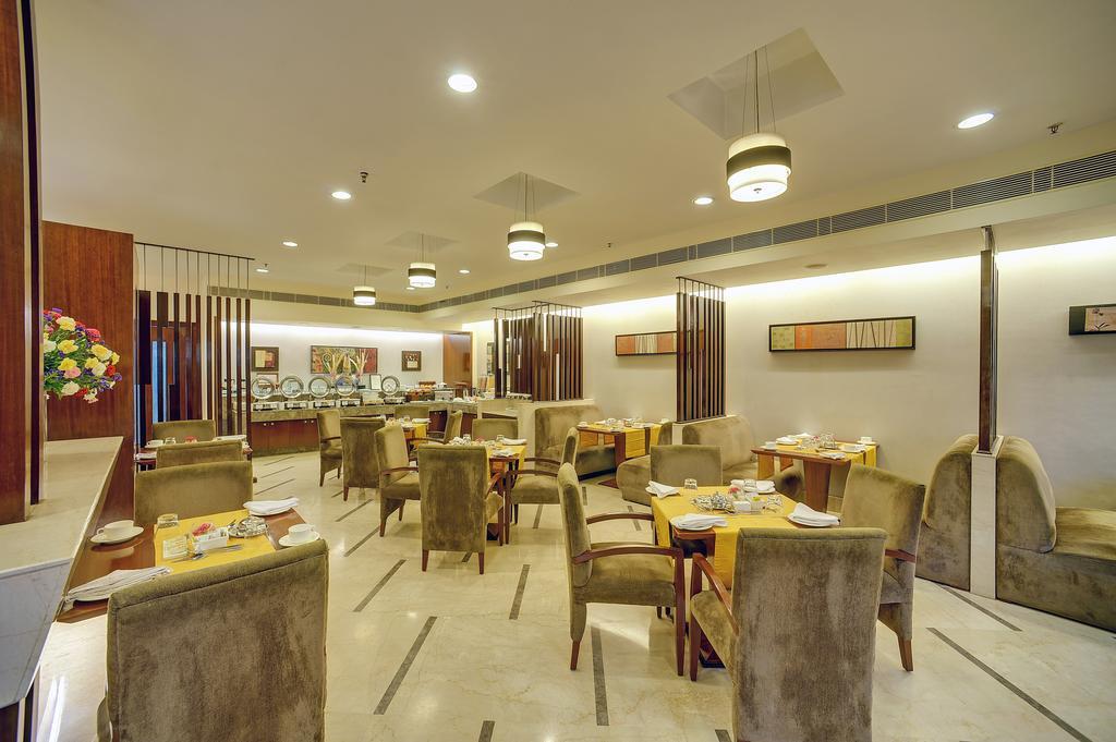 เดอะ มิวส์ ซาโรวาร์ พอร์ทิโก้ Hotel นิวเดลี ภายนอก รูปภาพ