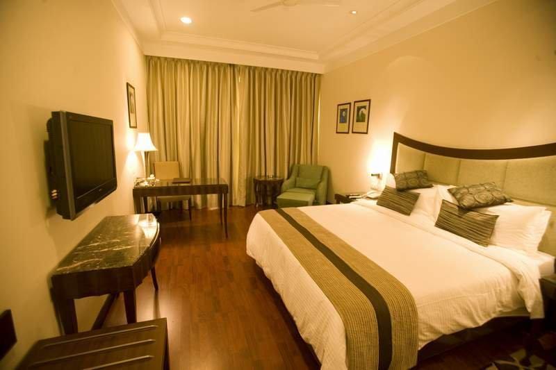 เดอะ มิวส์ ซาโรวาร์ พอร์ทิโก้ Hotel นิวเดลี ภายนอก รูปภาพ