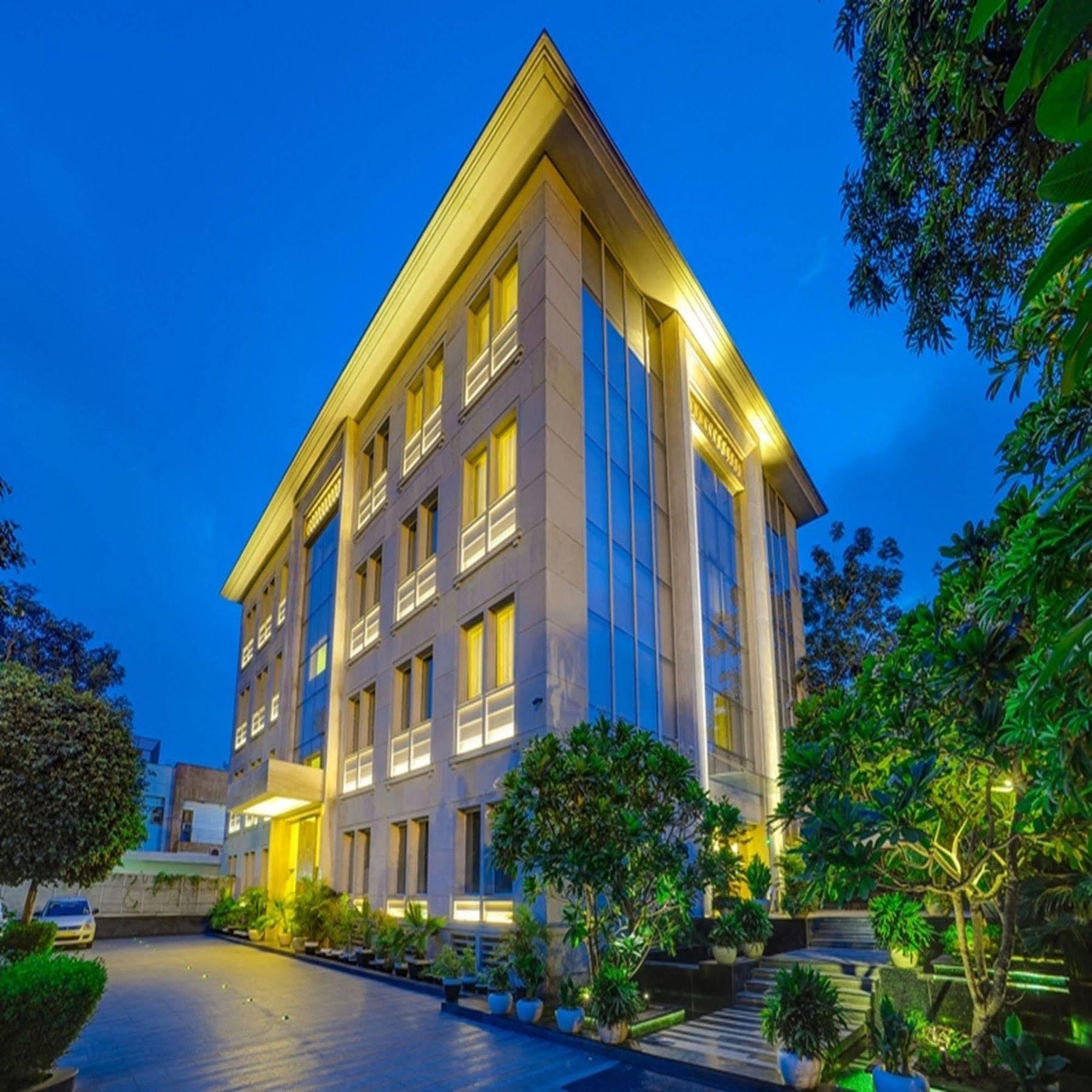 เดอะ มิวส์ ซาโรวาร์ พอร์ทิโก้ Hotel นิวเดลี ภายนอก รูปภาพ
