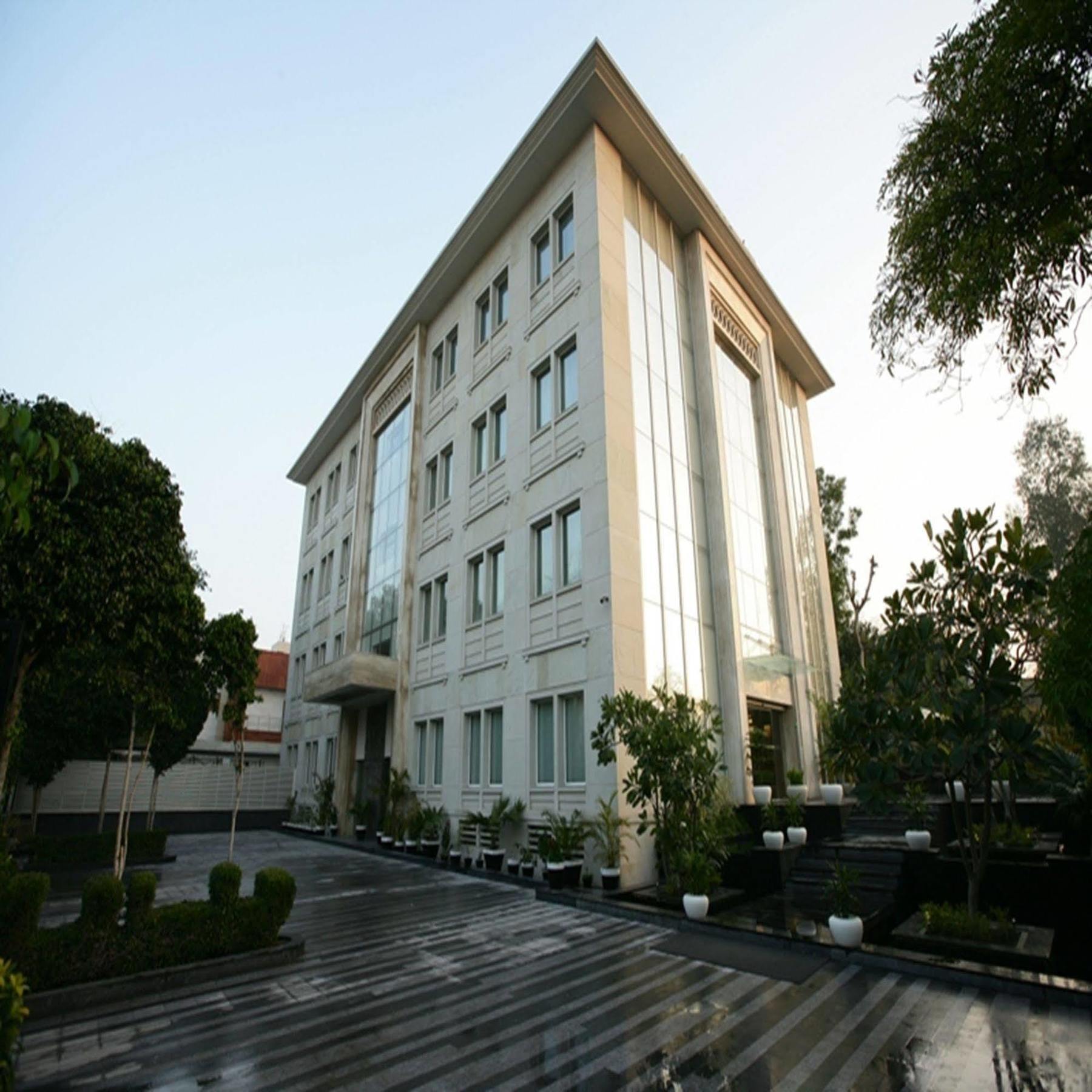 เดอะ มิวส์ ซาโรวาร์ พอร์ทิโก้ Hotel นิวเดลี ภายนอก รูปภาพ