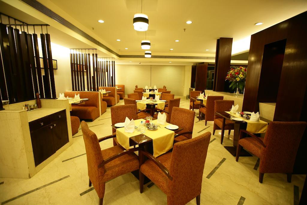 เดอะ มิวส์ ซาโรวาร์ พอร์ทิโก้ Hotel นิวเดลี ภายนอก รูปภาพ